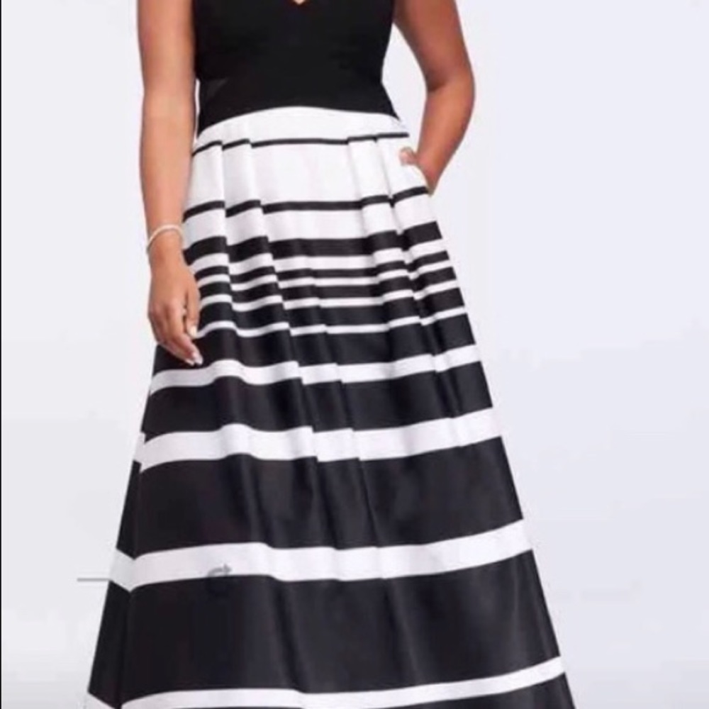 David’s Bridal black and white striped dress - Picture 2 of 6